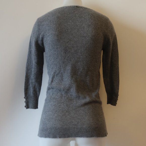 COPY - Subtle Luxury 100% Cashmere Gray V-Neck Sweater XS/S * - Picture 7 of 8